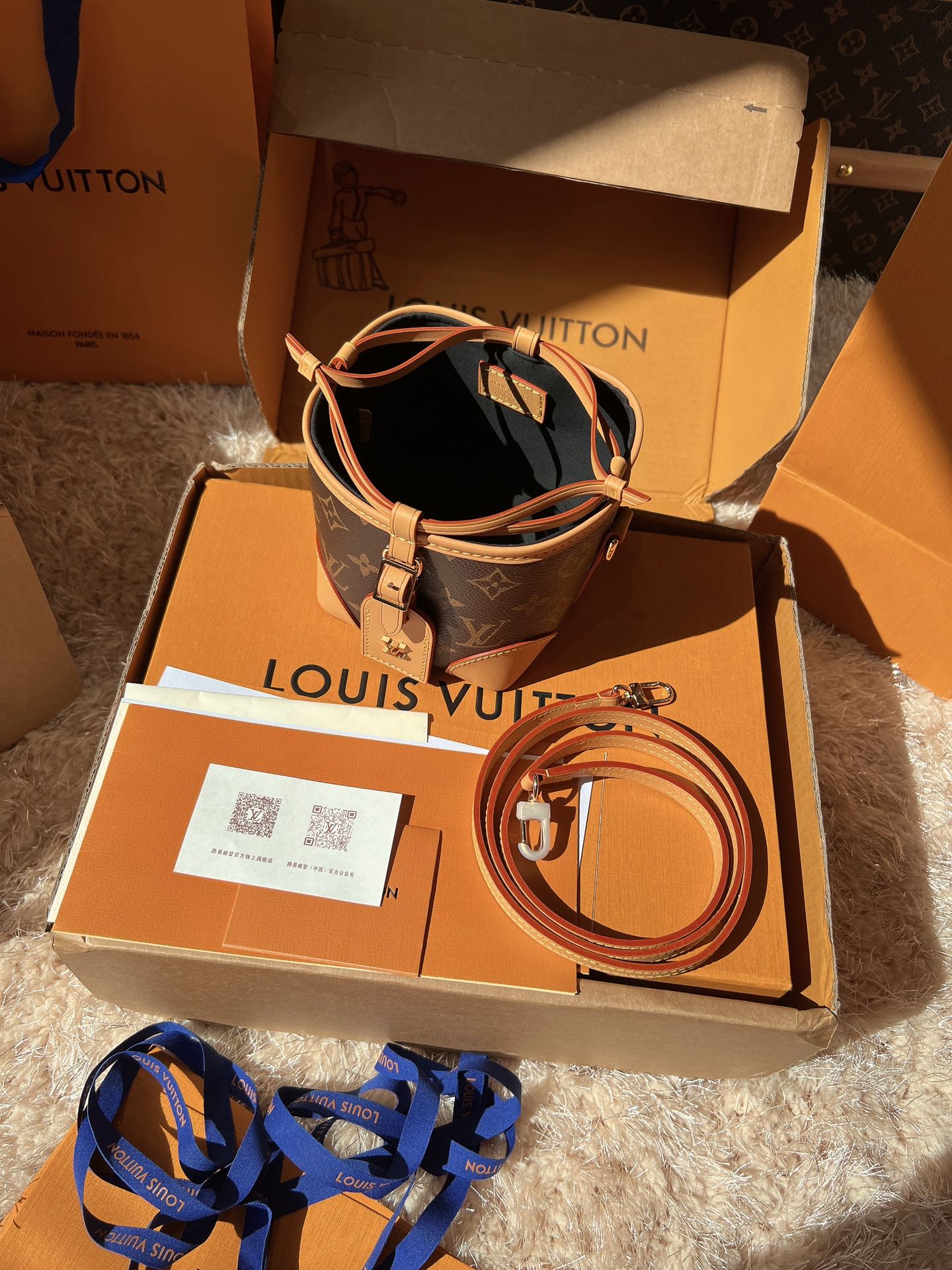 LV Mini Drawstring Bucket Bags(11.5*12*11.5)cm